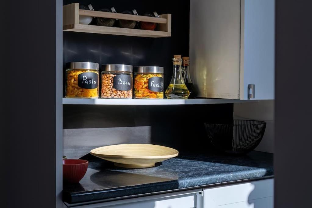 Scadarlija Vintage Old Town Renovated Appartement Belgrado Buitenkant foto