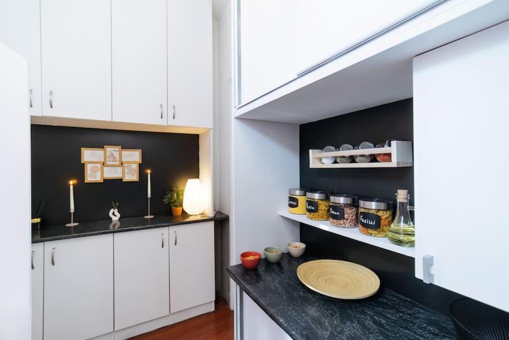 Scadarlija Vintage Old Town Renovated Appartement Belgrado Buitenkant foto